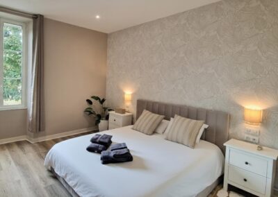 La Maison aux Cyprès -chambre d'hotes